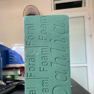 Xỉ xốp cắm hoa tại miền bắc