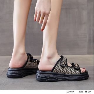 Sandal nữ 35-39 H26.89.ri5