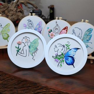 Bộ Quà Tặng Handmade Tranh Vải Chỉ thêu Thủ công 2D Hoạ tiết Mềm Mại, Thu Hút Dành cho các Cô Gái ( Sản phẩm Phù Hợp Mô Hình Workshop Kinh Doanh Thủ Công )