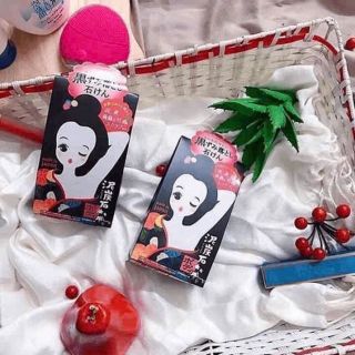 Xà phòng trị thâm nách Pelican