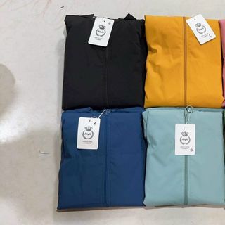 Áo gió nữ yoby