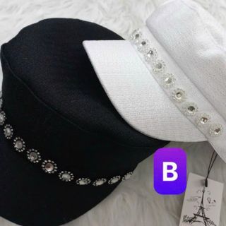 Mũ beret đính bông hoa hạt CQ