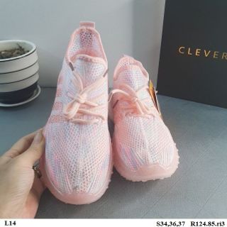 Giầy thể thao bé gái  S34,36,37 R124.85.ri3