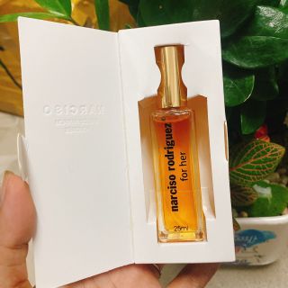 NƯỚC HOA CHIẾT 25ML SIÊU XỊN HÀNG CHUẨN TINH DẦU