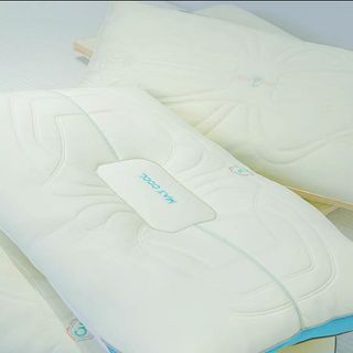 GỐI CAO SU 3 TÁC DỤNG MAXCOOL