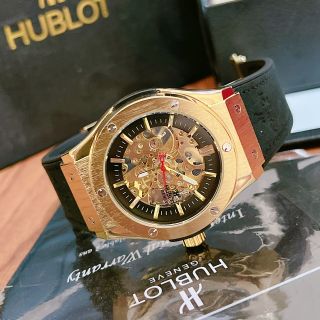 Đồng hồ nam chạy cơ lỗ máy mới
