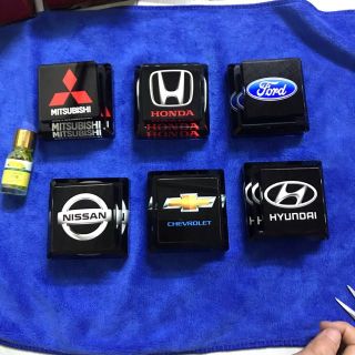 ( có video thật) nước hoa ô tô HONDA - nước hoa pha lê logo hãng xe đặt taplo