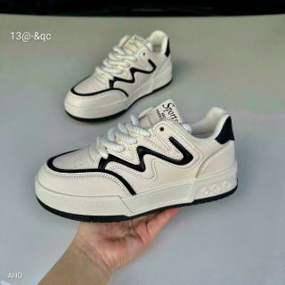 bata qc lên chân cực chất