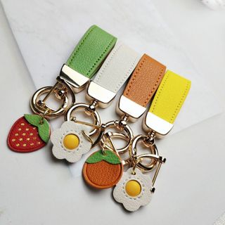 Móc khoá dây da nhiều màu mix hoa quả cao cấp treo chìa khóa ô tô xe máy,túi xách...