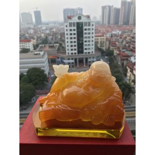 Trang trí taplo - Tượng ông di lặc ngọc đặt bàn làm việc mang lại may mắn cho chủ nhân - vật phong thuỷ trên ô tô