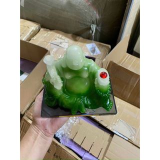 Trang trí taplo - Tượng ông di lặc ngọc đặt bàn làm việc mang lại may mắn cho chủ nhân - vật phong thuỷ trên ô tô