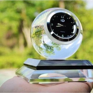 Trang Trí Taplo ô tô - Nước Hoa Đồng Hồ Thủy Tinh Pha Lê đặt bàn làm việc tặng kèm tinh dầu và miếng dán chống trượt