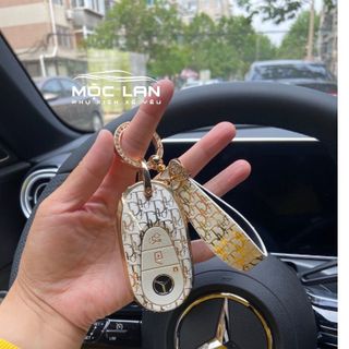 Ốp chìa khóa DIOR vàng a các dòng xe Mercedes mẫu mới: C300 2022,2023,...chất liệu TPU mềm dẻo ôm chặt ốp khóa