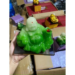 Trang trí taplo - Tượng ông di lặc ngọc đặt bàn làm việc mang lại may mắn cho chủ nhân - vật phong thuỷ trên ô tô
