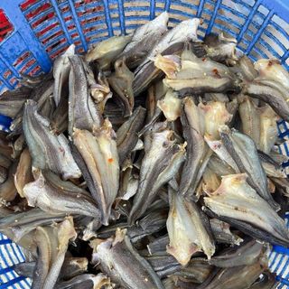 KHÔ CÁ LÓC ĐỒNG CỬNG NGUYÊN CON LOẠI NGON 500G - WINNIE HOUSE
