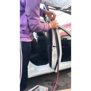 Gioăng Chống Ồn Chữ D Chống Bụi, Chống va đập, Nẹp Viền Cửa Ô Tô - Giá 1 mét