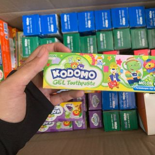 Kem đánh răng trẻ em Kodomo 45g