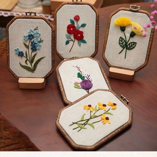 Tranh Hoa 3D Chỉ Thêu Thủ Công, Quà Tặng Hanemade mang Ý nghĩa, Đầy Độc đáo, đầy sáng tạo. kèm đầy đủ bộ dụng cụ ( Hàng, Giá Tận xưởng )
