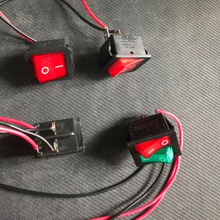 Công tắc đÔI công tắc 12V CỦ BƠM Bình phun thuốc trừ sâu bằng điện - Công Tắc 12V BÌNH XỊT ĐIỆN BẰNG ẮC QUY - LOẠI CÓ DÂY ĐIỆN