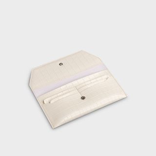 Ví da nữ cầm tay nắp gập hình thang Yuumy Seasand YV94
