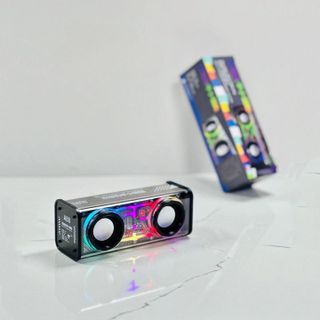 Loa bluetooth trong suốt mini A88 có đèn led công suất 10w dùng để bàn nghe nhạc trang trí cực đẹp