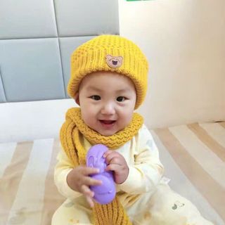 Set 2 Mũ Len Kèm Khăn Choàng Cổ Thêu Hình Gấu Dễ Thương Cho Bé 0-6 Tuổi