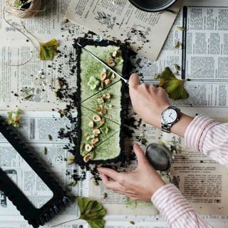 ĐỒNG HỒ CẶP CAO CẤP D.W ICONI.C BẠC