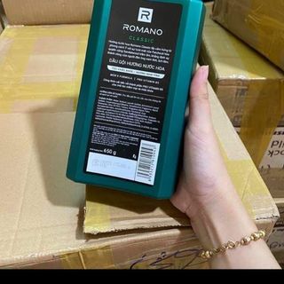 Dầu gội nam Romano Classic 650g xanh