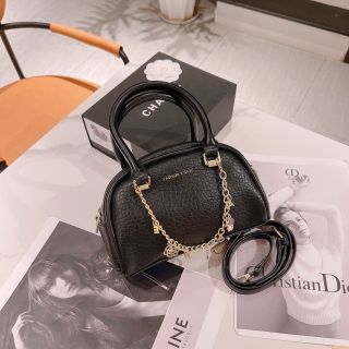 Túi xách quảng châu Quai Xách Kèm Charm - 01B4434 (Chuyên sỉ túi xách sll, balo, ví, thắt lưng, túi Laptop)