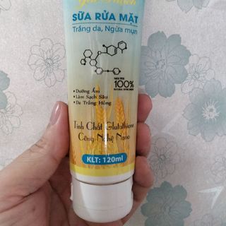 Sữa rửa mặt yến mạch trắng da ngừa mụn