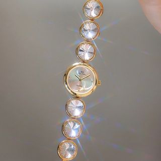 Đồng hồ lắc ngọc mẫu mới dễ thương