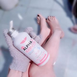 Sữa tắm Alpha Arbutin