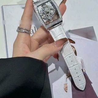 Đồng hồ vuông nữ mẫu mới mặt xoay siêu sang