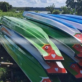 Sản xuất thuyền nhựa composite, vỏ thuyền composite, thuyền composite gắn máy