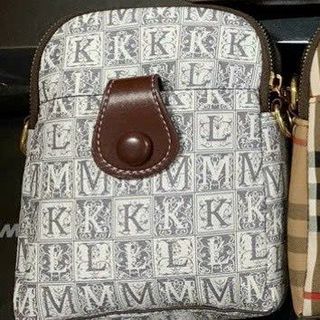 TÚI ĐEO CHÉO ĐỰNG ĐIỆN THOẠI HỌA TIẾT SANG TRỌNG WH484 - WINNIE HOUSE