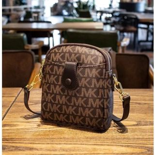 TÚI ĐEO CHÉO ĐỰNG ĐIỆN THOẠI HỌA TIẾT SANG TRỌNG WH484 - WINNIE HOUSE