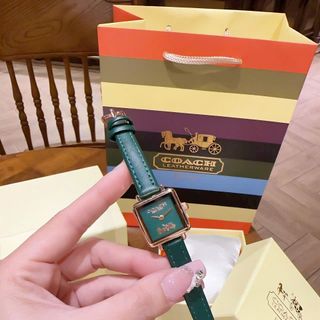 ĐỒNG HỒ NỮ TRUNG CẤP C.OACH DÂY DA