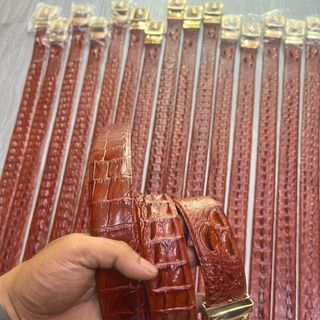 Dây lưng da cá sấu gù