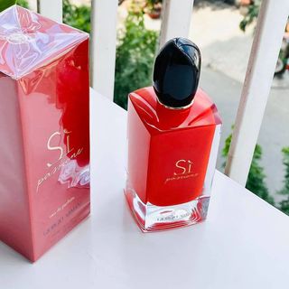 Nước hoa nữ Sì Passione màu đỏ 100ml, nữ tính gợi cảm