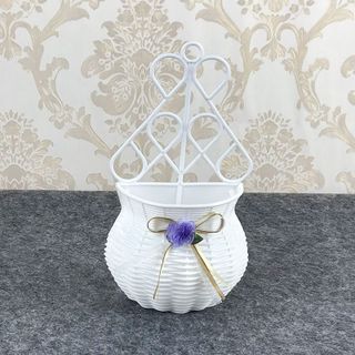 Giỏ hoa treo tường thông dụng