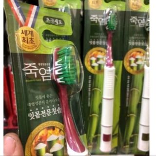 Bàn chải đánh răng than hoạt tính Hàn Quốc