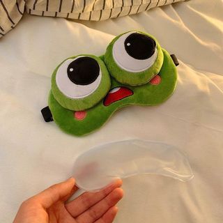 BỊT MẮT NGỦ CÓ GEL ẾCH MẮT LÒI