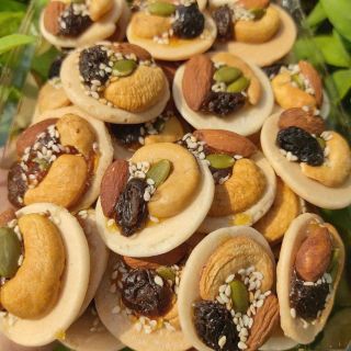 BÁNH ĐỒNG TIỀN MIX HẠT BÉO GIÒN ĐẦY DINH DƯỠNG 350G - WINNIE HOUSE
