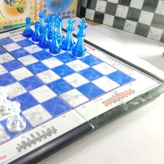 Bộ cờ vua giá rẻ BNASUN size 31x 31x 5,5cm