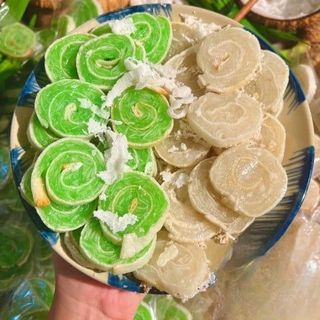 KẸO DỪA NON CUỘN, HƯƠNG VỊ QUÊ NHÀ NGỌT NGÀO 500G - WINNIE HOUSE