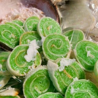 KẸO DỪA NON CUỘN, HƯƠNG VỊ QUÊ NHÀ NGỌT NGÀO 500G - WINNIE HOUSE