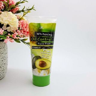 Sữa rửa mặt Bơ Thái Lan