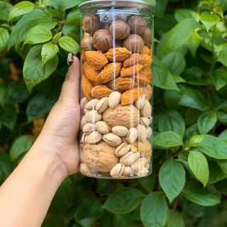 HẠT DINH DƯỠNG MIX 4 VỊ HẠNH NHÂN, MACCA, ÓC CHÓ, HẠT DẺ CƯỜI 450G - WINNIE HOUSE