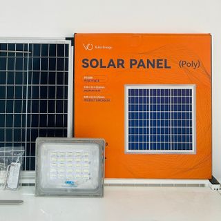 Đèn năng lượng mặt trời Euler - 300w - Cao cấp chính hãng, đạt chuẩn xuất khẩu Châu Âu - diện tích sáng lên đến 400m2, bảo hành đến 5 năm. giá sỉ