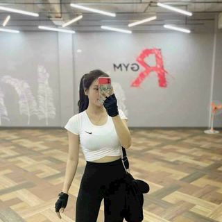 Quần lửng lưng cao Còn màu size như hình mới nhất 2023 Thể Thao cao cấp Siêu Đẹp Giá Sỉ,